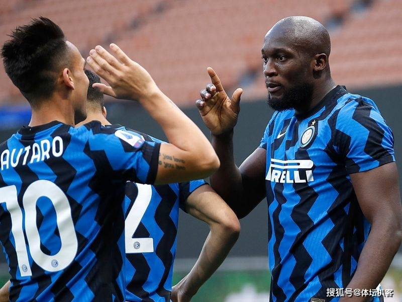 熊猫体育平台关于关键时刻罗马更衣室发声：荷甲节点到来；信心回归；赛季目标并未改变的信息