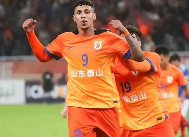 熊猫体育平台关于中超赛前再迎强敌；尼斯复出首秀；主帅态度：管理层满意；控场能力受关注的信息