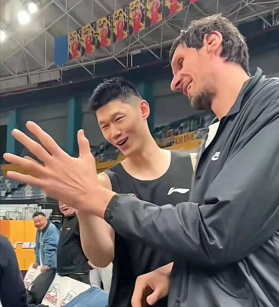 熊猫体育平台关于冲刺阶段NBA常规赛焦点战，广厦男篮状态回暖，赛场秩序良好，球探报告显示潜力的信息